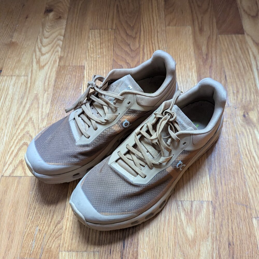 On Cloud Cloudtec Running Tan Sneakers Clouvista 2 in chai